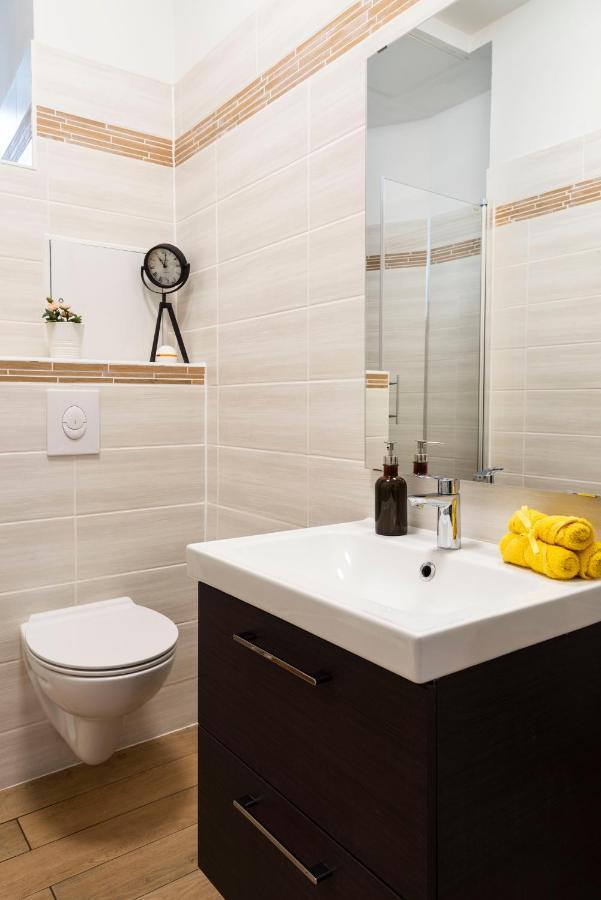 Freshly Renovated 2br&lr+walk-in Rainshower Appartamento *